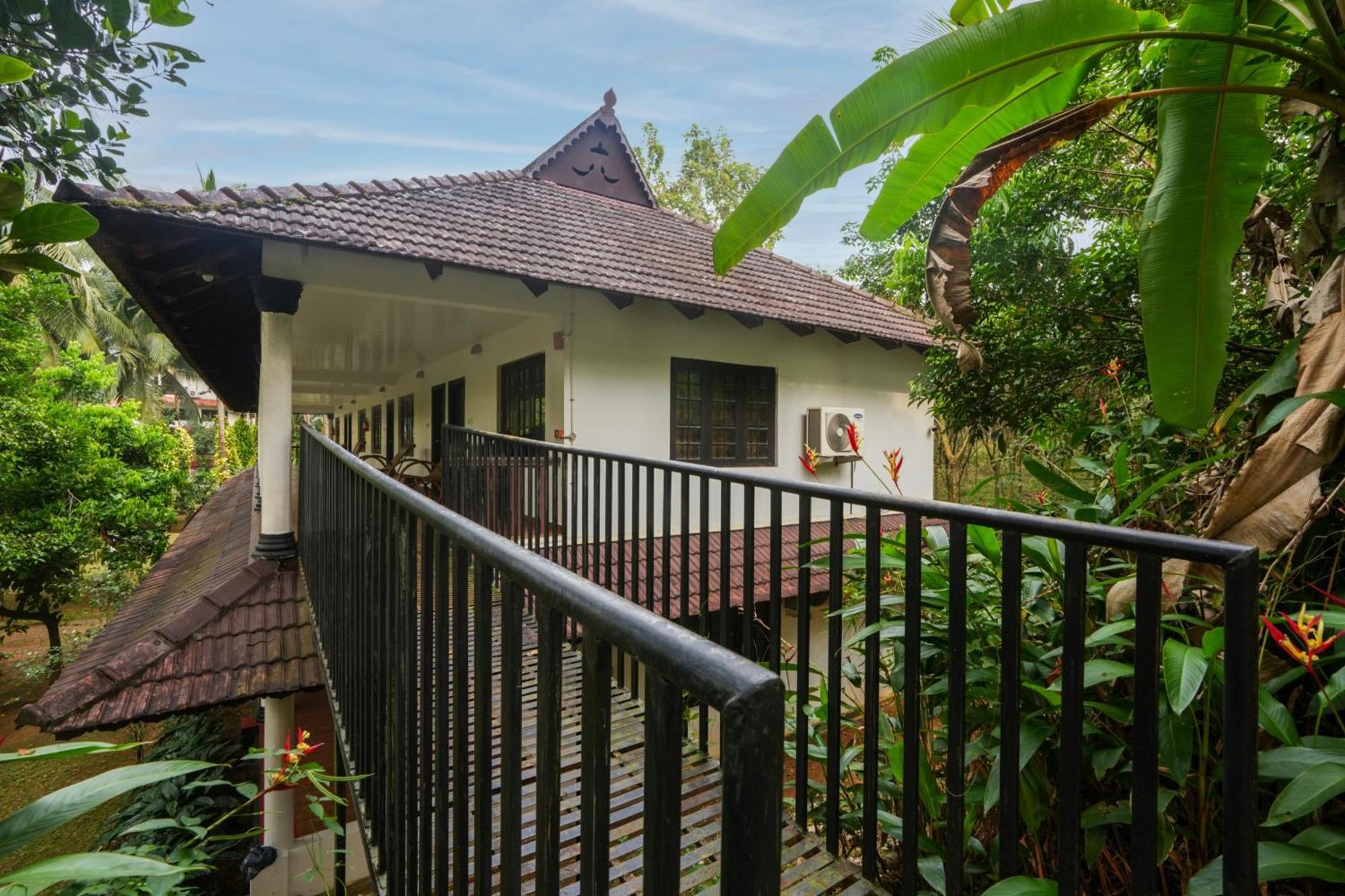 Palette Resorts- Tapovan Green County Thattakād Extérieur photo